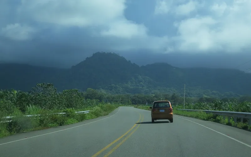 On the road towards Dominical