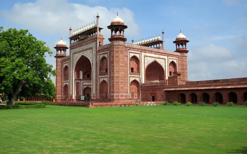 Entranceway to the Taj Mahal