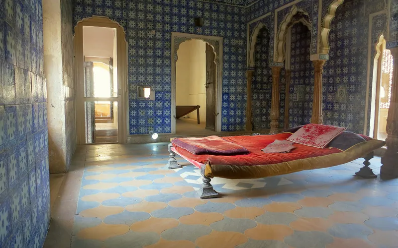 Royal bedroom in the fort