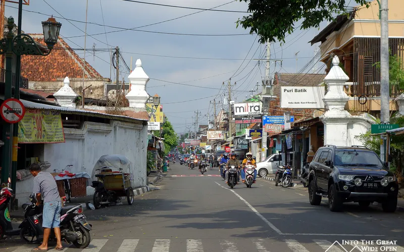 Busy streets in Yogyakarta
