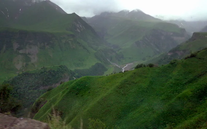 Green scenery in the Caucus Mountains